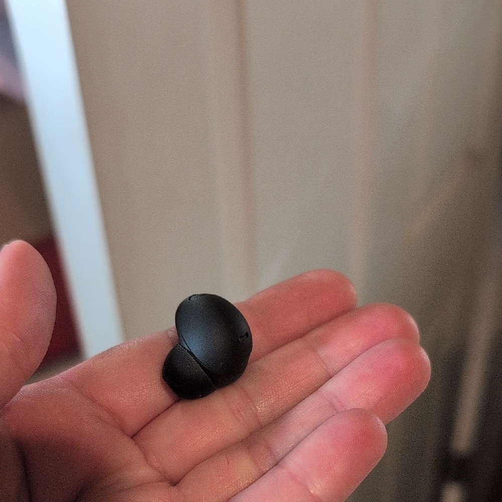 Samsung Galaxy Buds 2 Pro Matte Black Earbuds And Charging Case - Picture 9 of 16